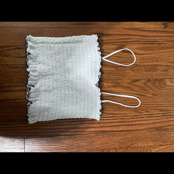 Crop top - Picture 1 of 2